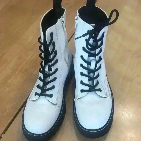 Sincerely Jules Harley leather combat boot. - Picture 1 of 12